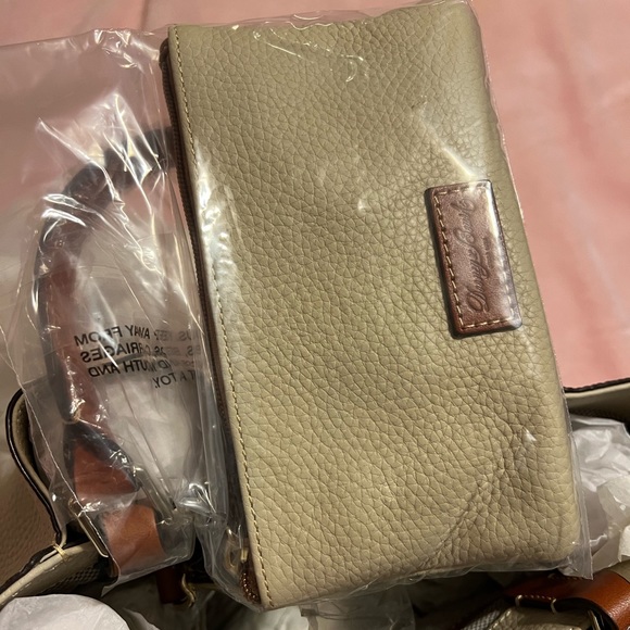 NWT Dooney & Bourke Brenna (Pebble Grain) - Bone - Picture 6 of 7